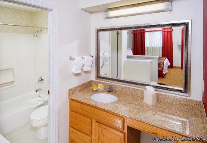 Value Suites Extended Stay - St Louis Maryland Heights Exterior foto