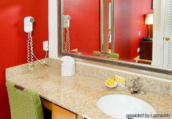 Value Suites Extended Stay - St Louis Maryland Heights Exterior foto