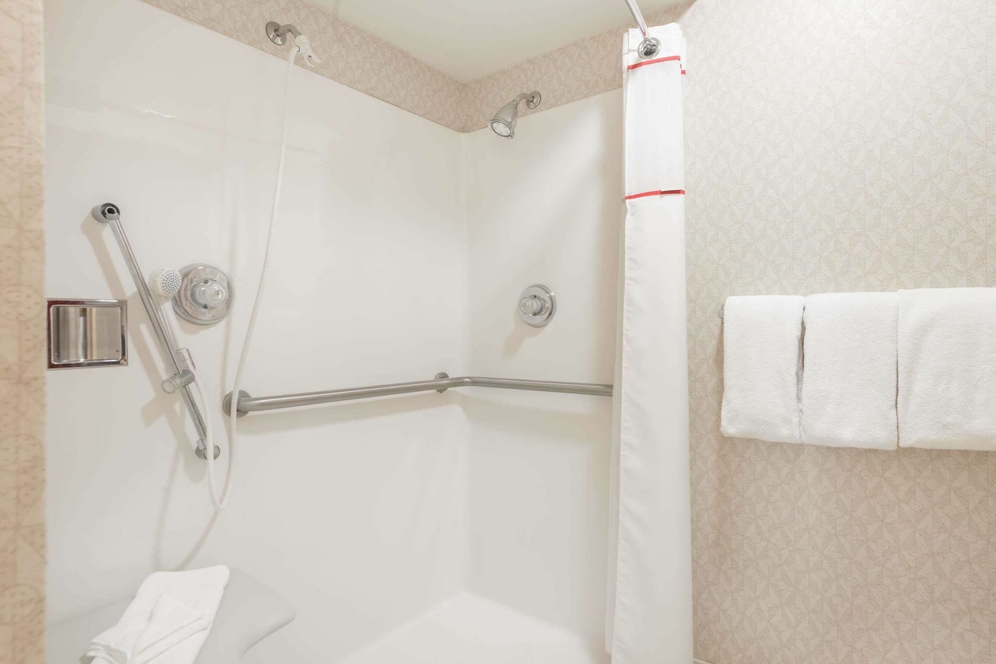 Value Suites Extended Stay - St Louis Maryland Heights Exterior foto